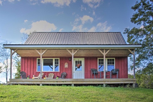 Rural Farmhouse Cabin on 150 Private Wooded Acres! image 1