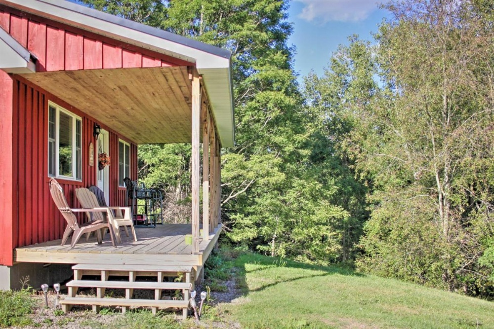 Rural Farmhouse Cabin on 150 Private Wooded Acres! Image 22