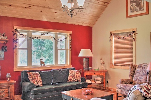 Rural Farmhouse Cabin on 150 Private Wooded Acres! image 4