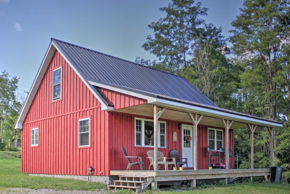 Rural Farmhouse Cabin on 150 Private Wooded Acres! Image 6